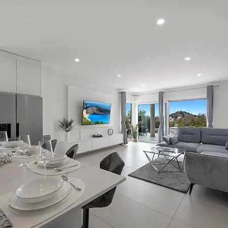 Maslina Mit Privatem Salzwasserpool *