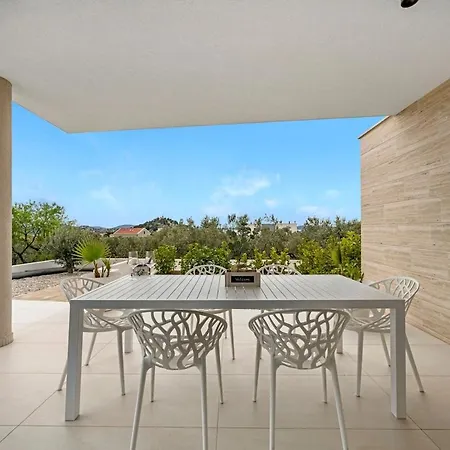 Maslina Mit Privatem Salzwasserpool *