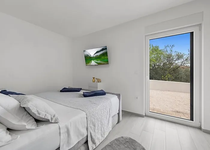 Lejlighed Maslina Mit Privatem Salzwasserpool