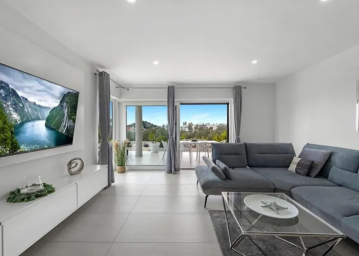 Maslina Mit Privatem Salzwasserpool