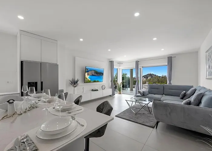 Maslina Mit Privatem Salzwasserpool *