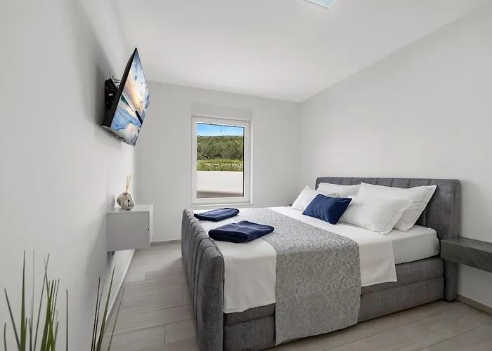 Maslina Mit Privatem Salzwasserpool Appartamento