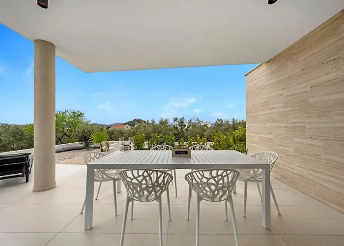 Maslina Mit Privatem Salzwasserpool *